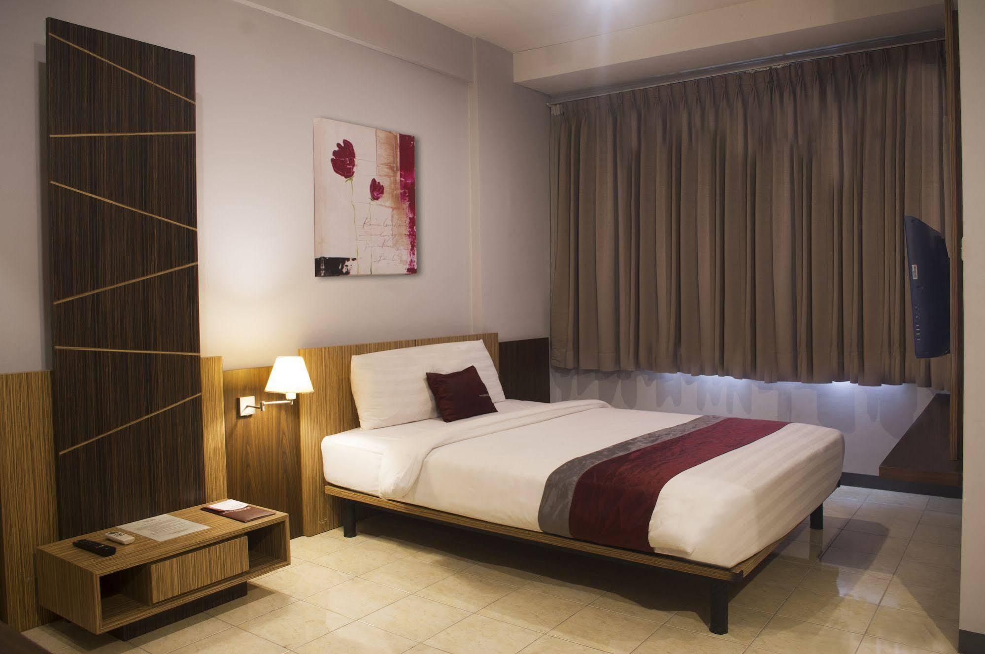 Valore Hotel Cimahi Zewnętrze zdjęcie