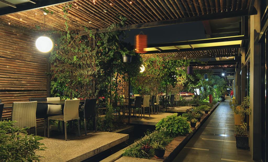 Valore Hotel Cimahi Zewnętrze zdjęcie